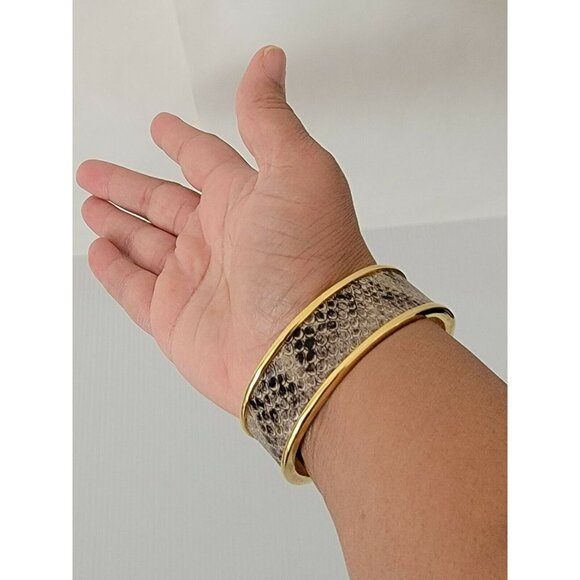 St John Gold Tone 9 Inch Snake Skin Wide Bangle - Picture 8 of 10